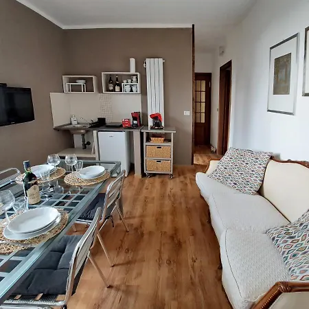 Casa Martini Bed & Breakfast Pecetto